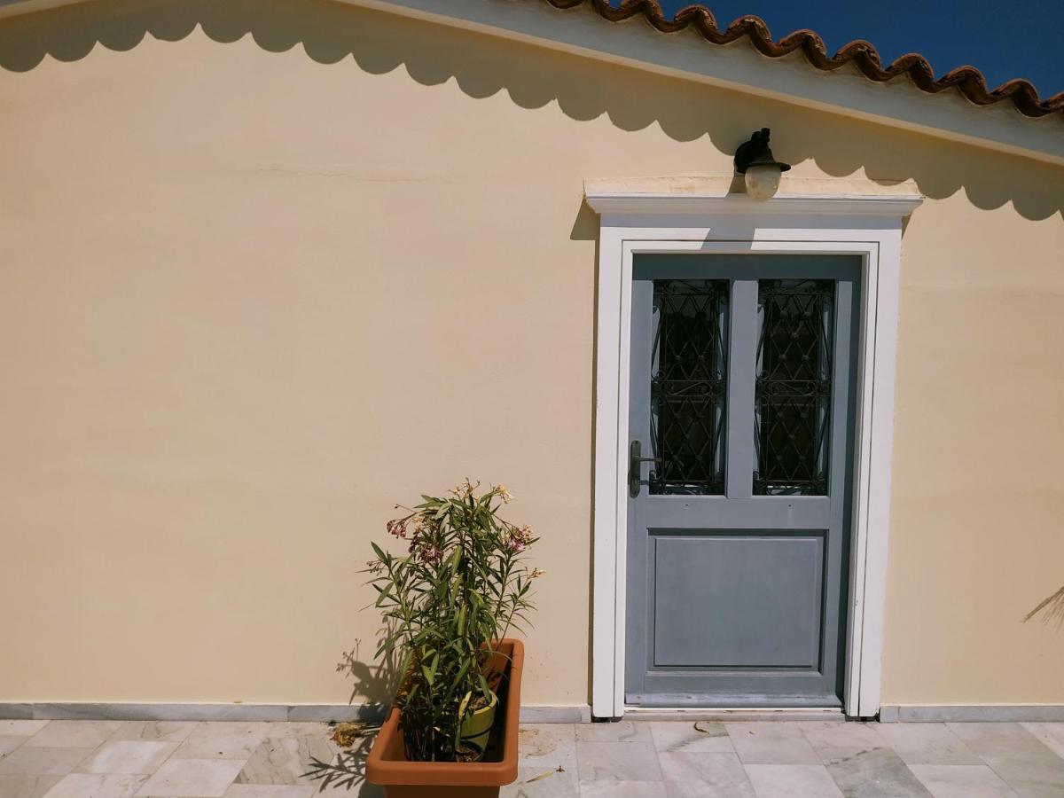 Fiera Guesthouse إرموبولّي المظهر الخارجي الصورة