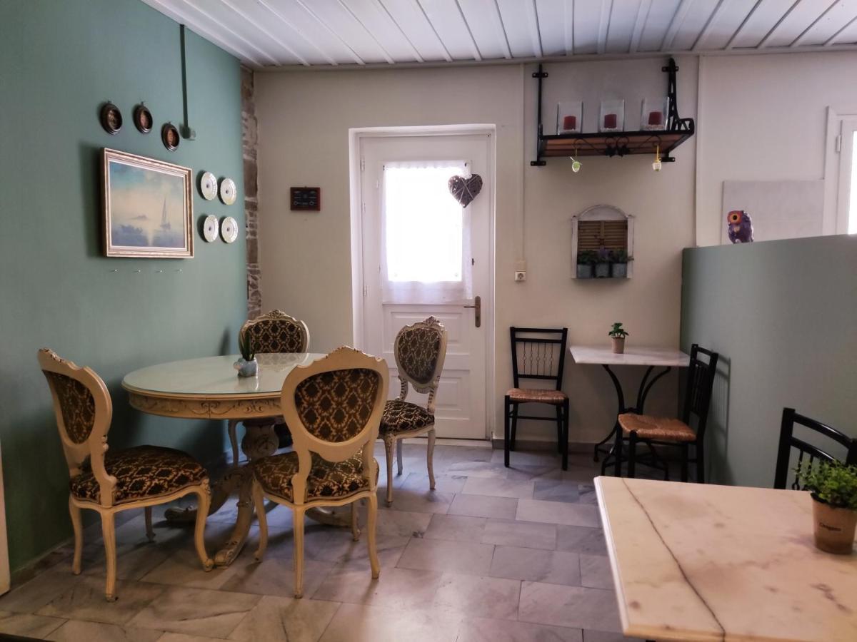Fiera Guesthouse إرموبولّي المظهر الخارجي الصورة