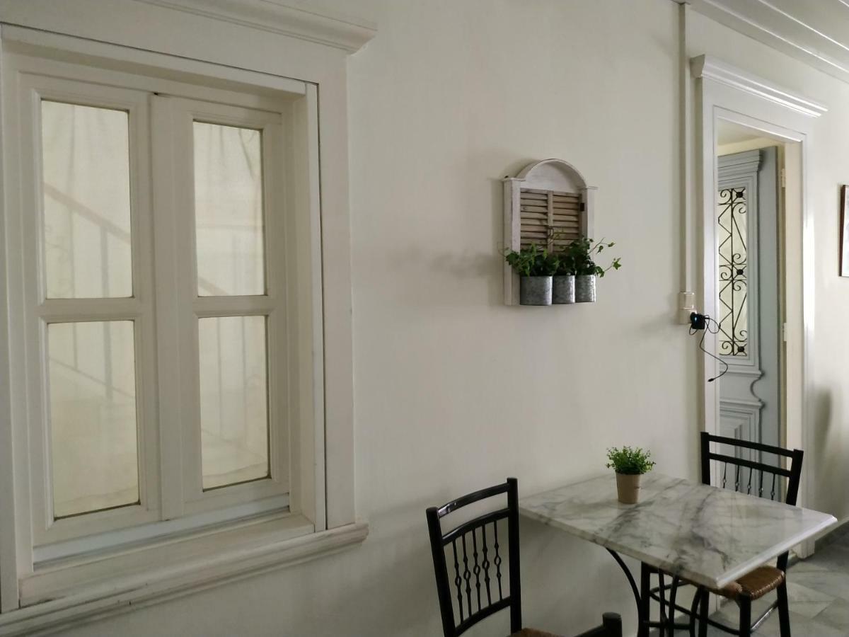 Fiera Guesthouse إرموبولّي المظهر الخارجي الصورة